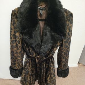 Beautiful glamor leopard 🐆 INC large faux fur coat 😍
